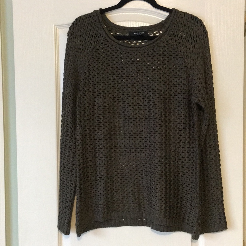 Hunter green crochet style sweater